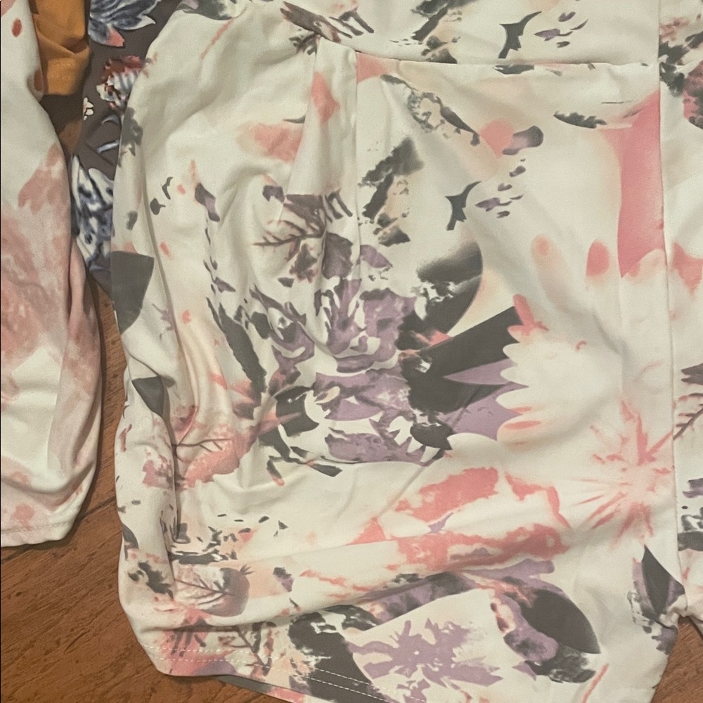 Floral And Solid Patterned Knit Shorts Set - image 4